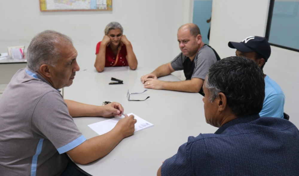 Secretário de Desenvolvimento Econômico e de Meio Ambiente se reúnem com membros da Cooperativa Cooperecologica